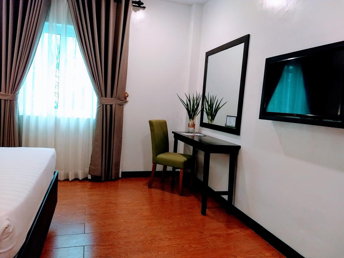 Top Star Hotel Oton Buitenkant foto