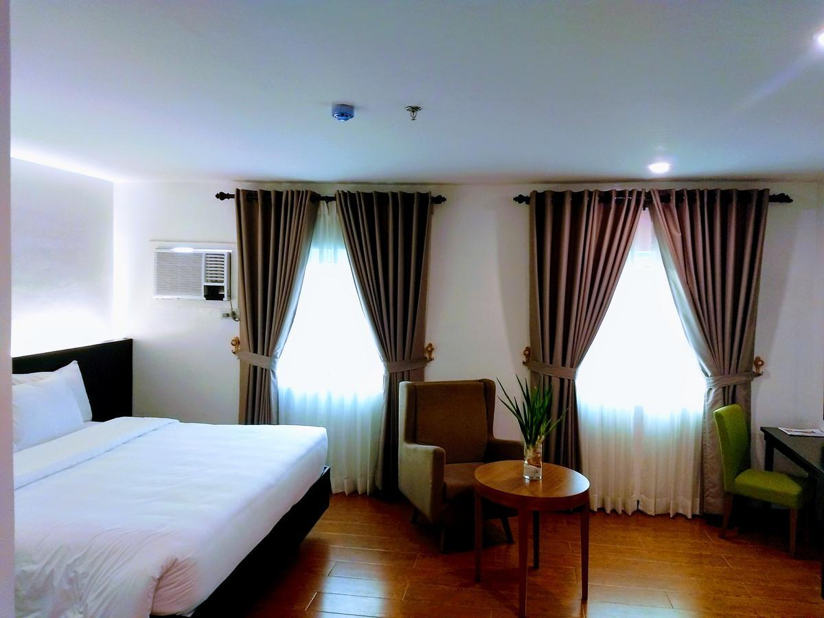 Top Star Hotel Oton Buitenkant foto