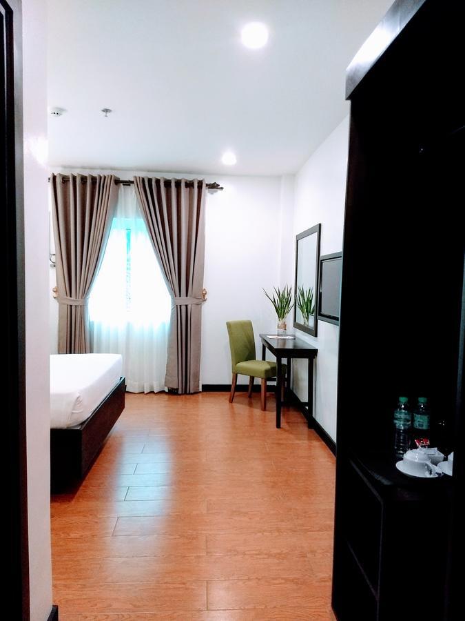 Top Star Hotel Oton Buitenkant foto